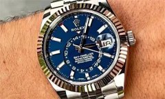 劳力士腕表表蒙有划痕原因是啥